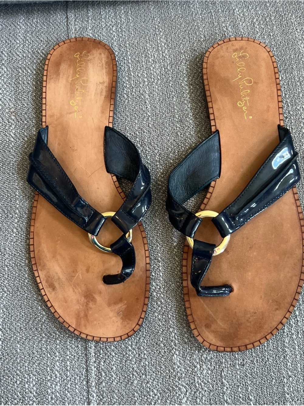 lilly pulitzer Women’s Blue Thong Patent Leather Sandals Size 7 Preowned
